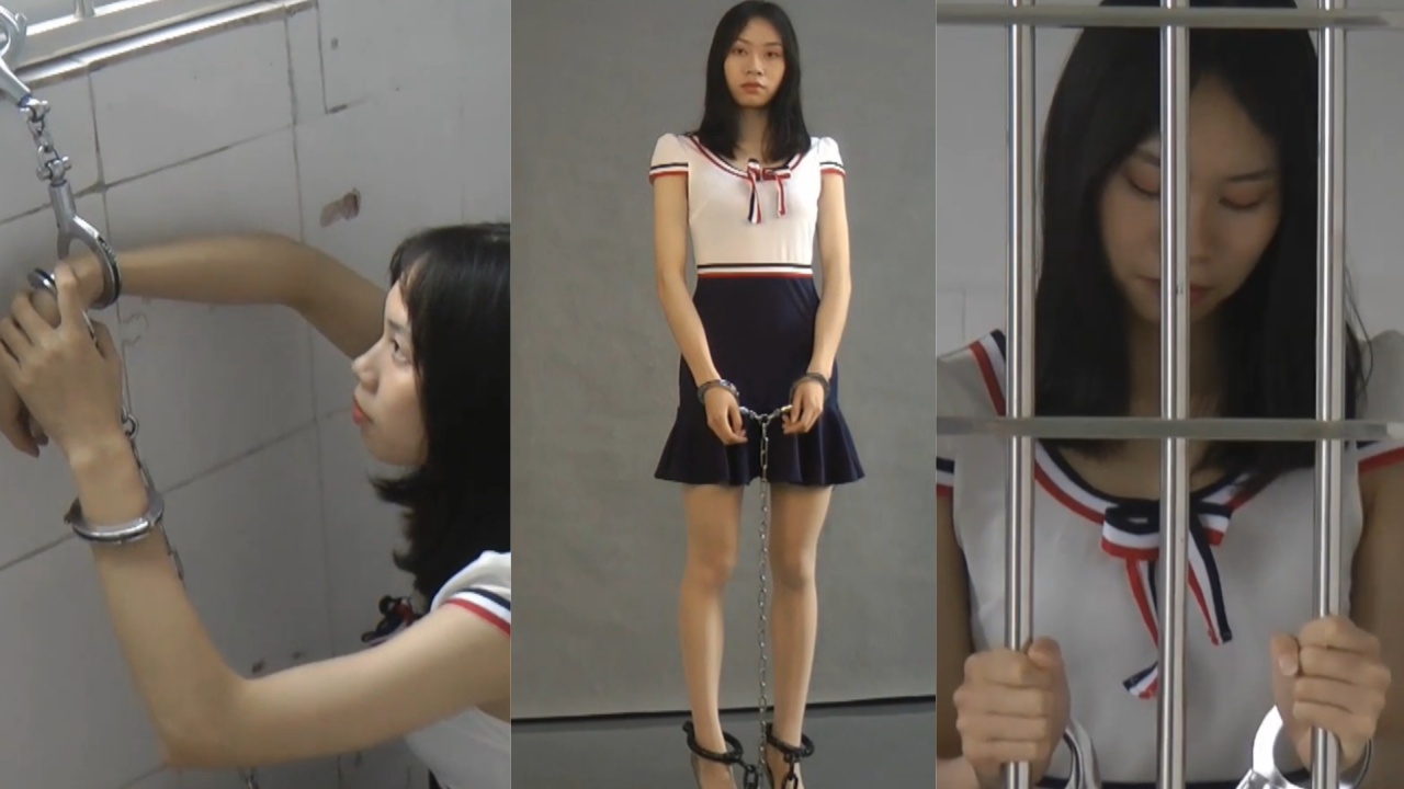  允儿监房捆绑SM体验 手铐脚镣统统搞上 外表清纯看不出来喜欢玩重口味的