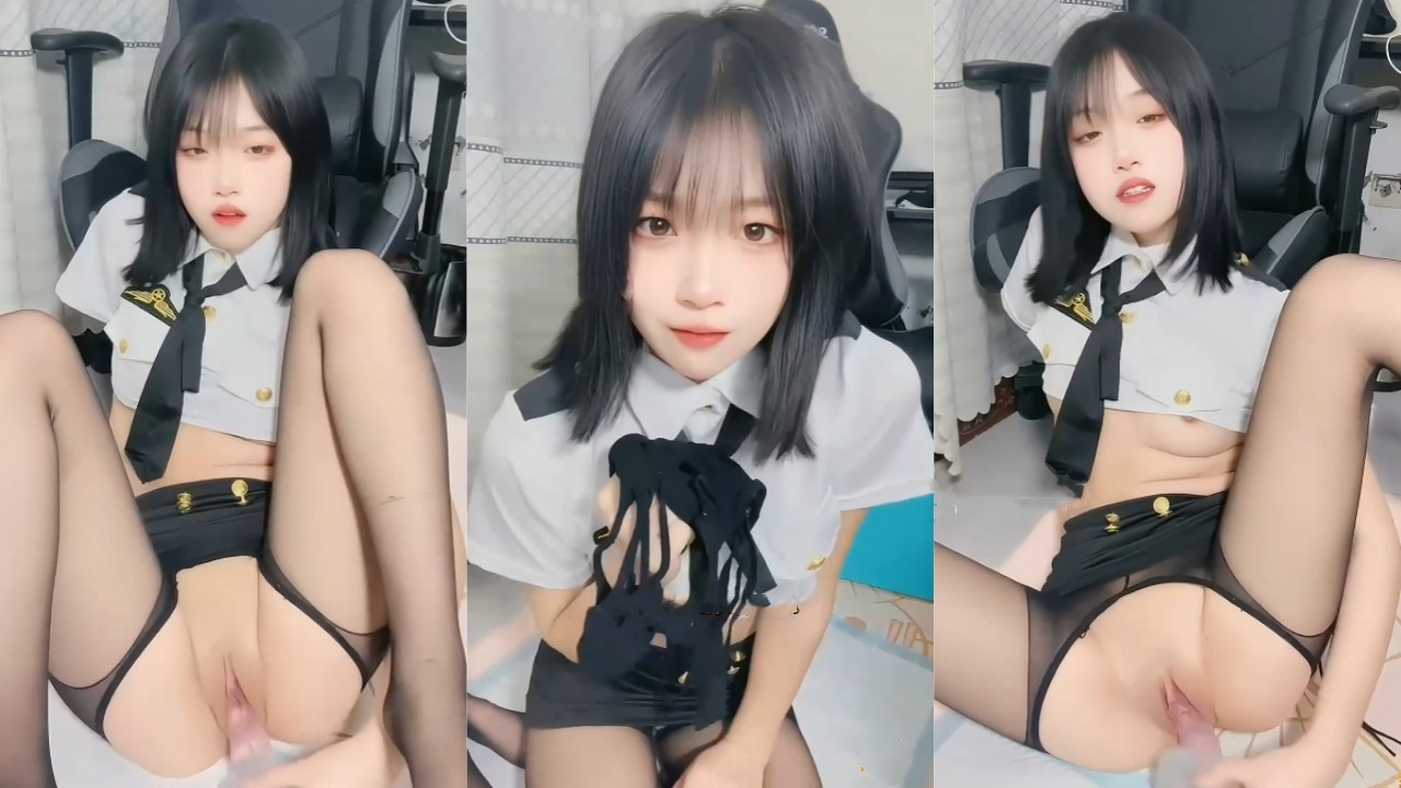 清纯福利姬神探狸狸 黑丝制服性感辅警自慰诱惑