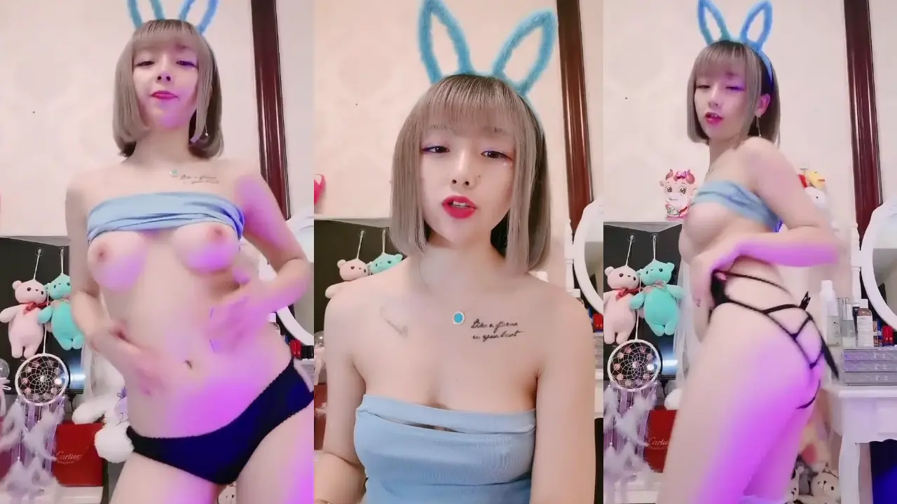 长腿模特脱光衣服跳舞诱惑狼友 奶子疯狂摇摆